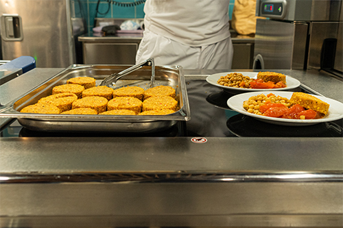 Un défi végétal au restaurant universitaire à La Rochelle