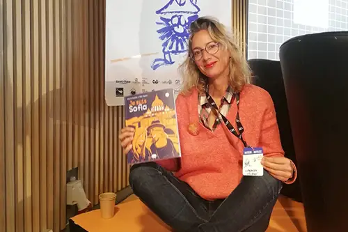 Céline Gandner explique la transidentité à travers son roman graphique